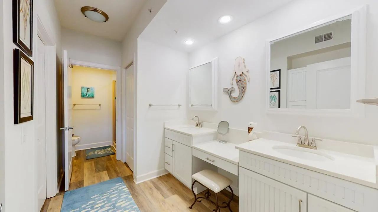 210 Mainsail * Hilton Head Island