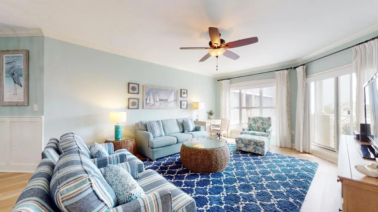 5404 Hampton Place South * Hilton Head Island
