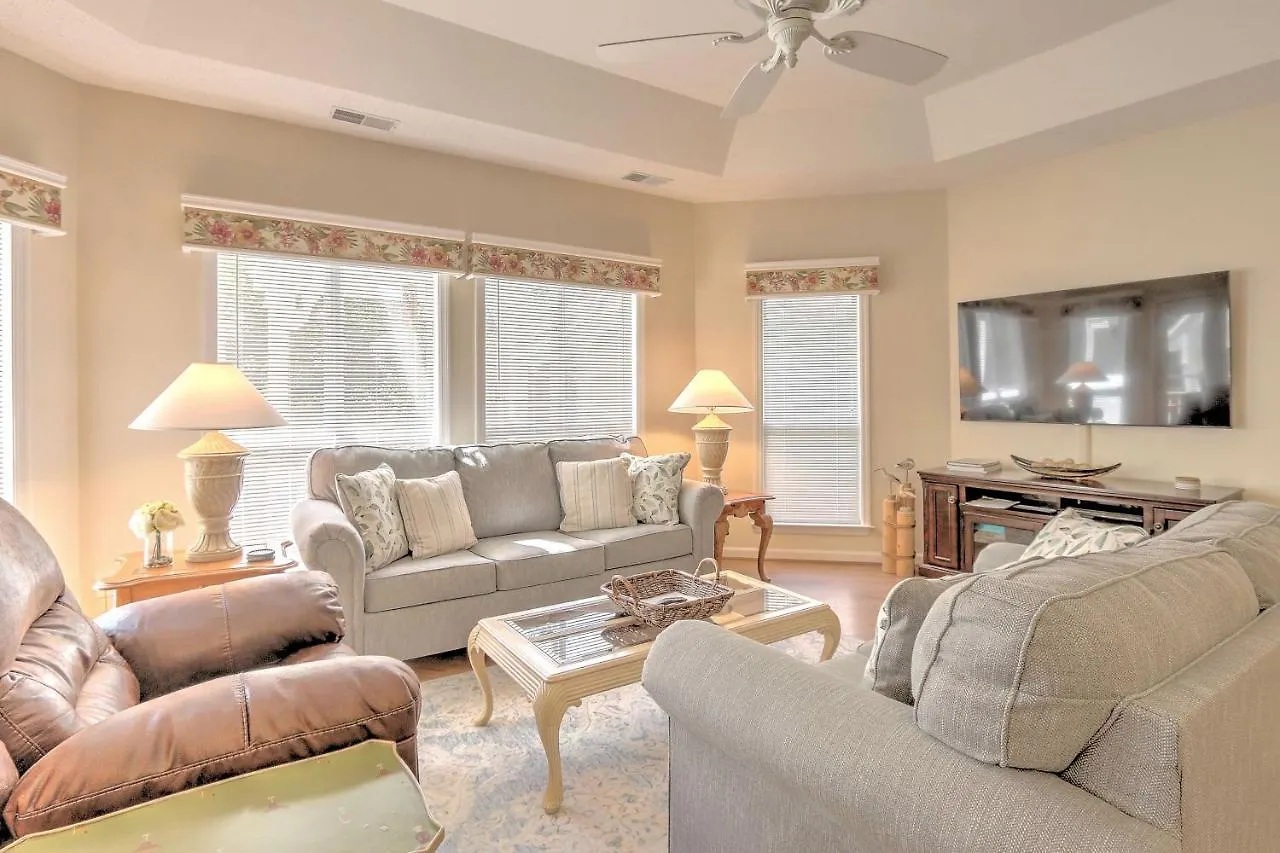 Quaint Hilton Head With Pool And Hot Tub Access!