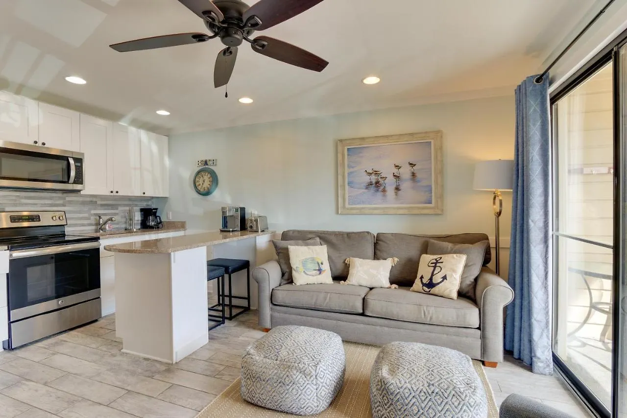 Bright On 50-acre Hilton Head Resort! Apartment