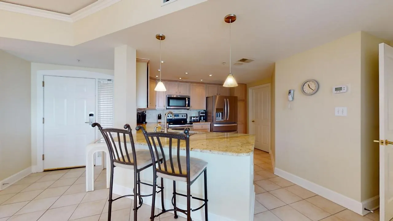 Villa 3502 Windsor Court South