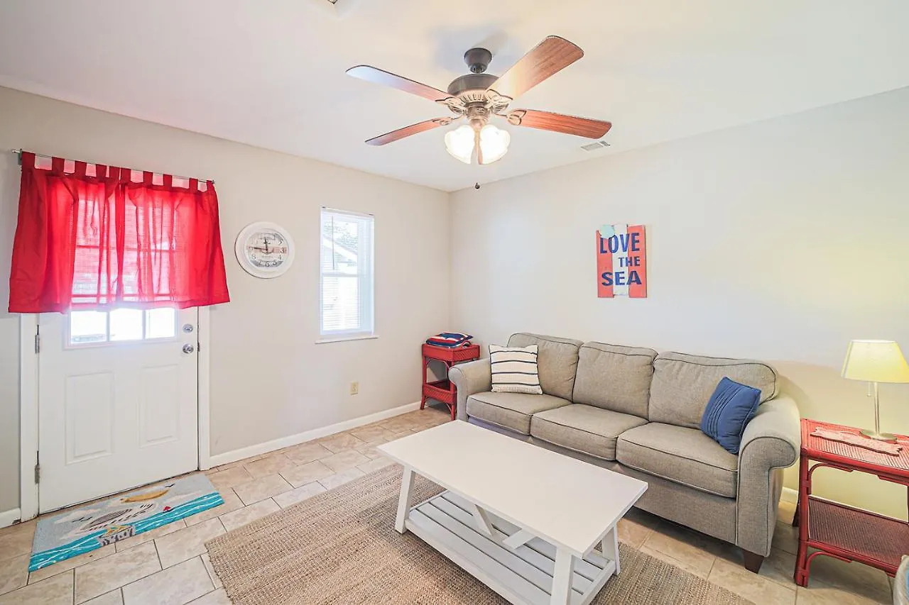 16 Pelican Holiday home