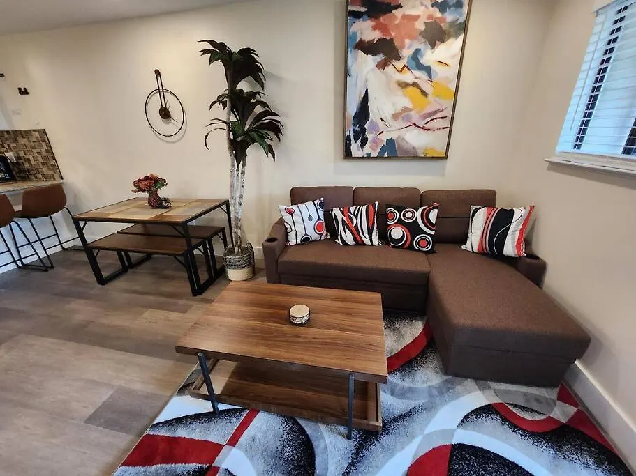 Classy & Comfortable Condo! *