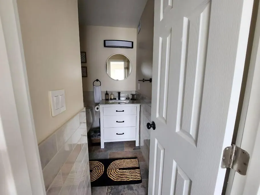 Classy & Comfortable Condo! Apartment *