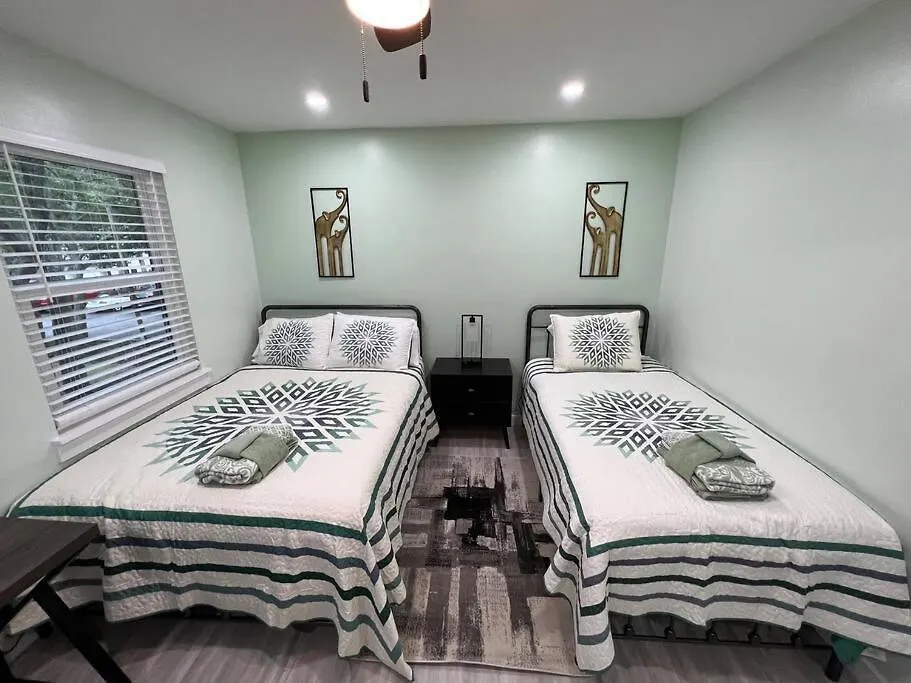 Tranquility In Paradise- 2 Bedroom W/parking Villa