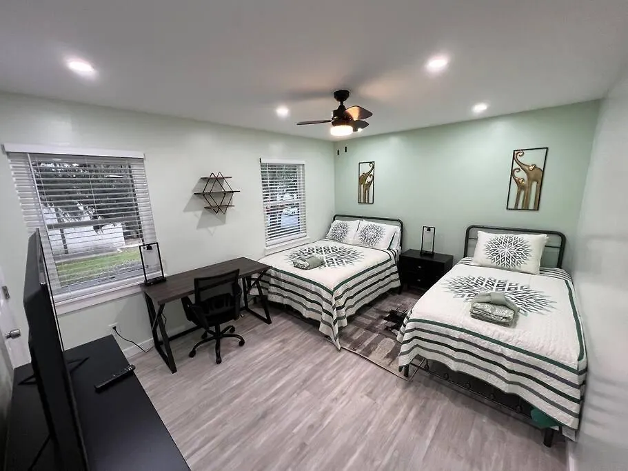 Tranquility In Paradise- 2 Bedroom W/parking Villa