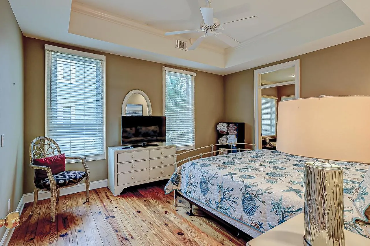 Sea Pointe *