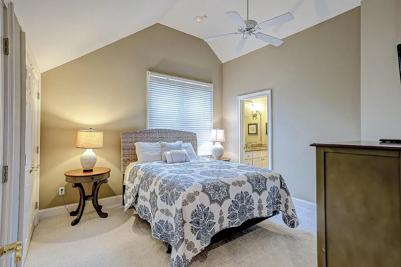 Sea Pointe *