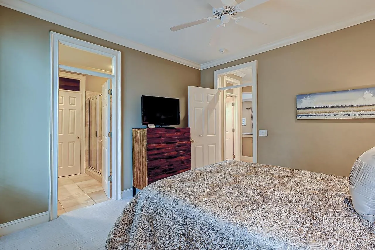 Holiday home Sea Pointe