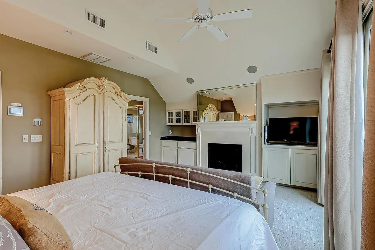 Holiday home Sea Pointe