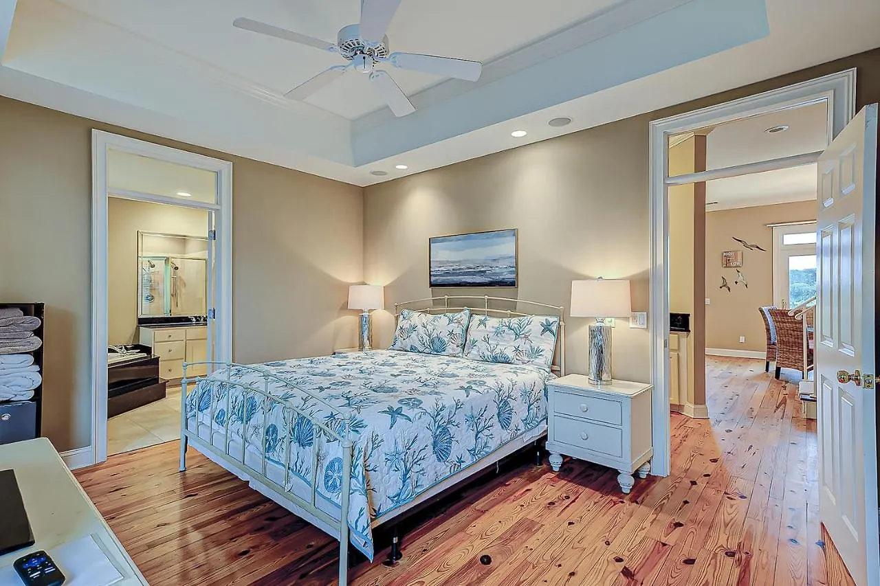 Sea Pointe Holiday home