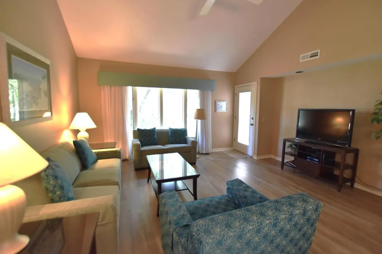 2 Bedrooms At Brigantine Quarters Num232 Hilton Head Island
