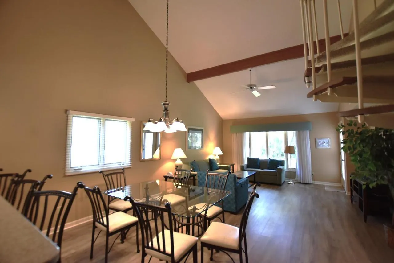 2 Bedrooms At Brigantine Quarters Num232 * Hilton Head Island