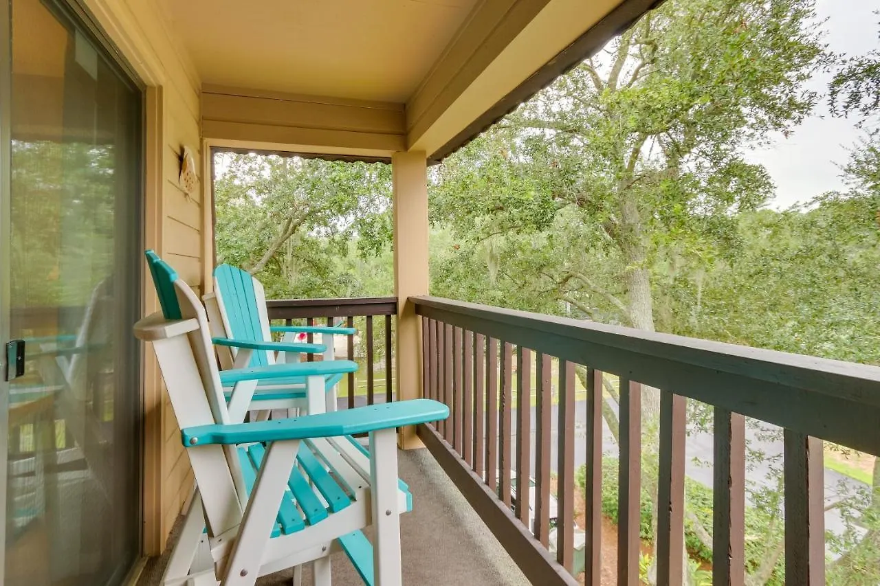 Hilton Head With Balcony And Pool, Walk To Apartment *