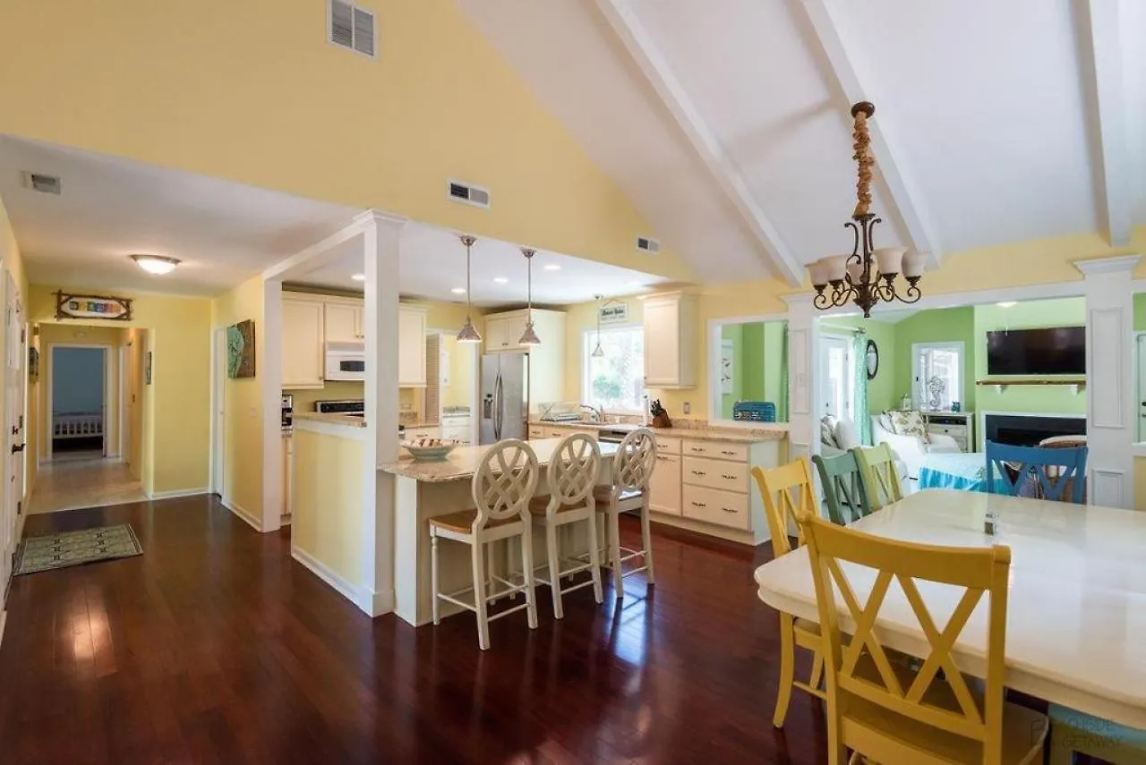 12 Sandpiper Street Holiday home *