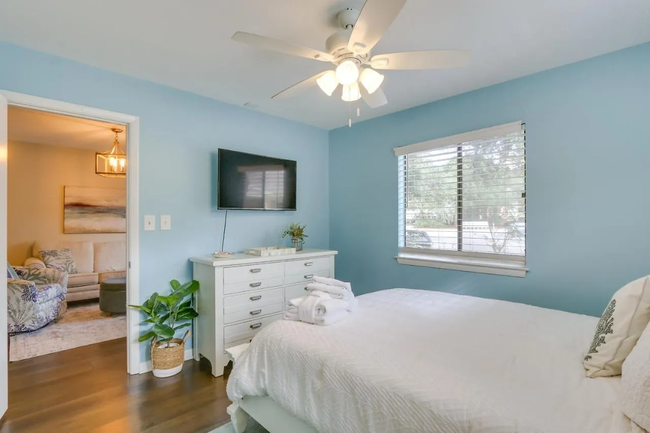 Coastal Hilton Head Getaway Less Than 2 Mi To Golfing! Apartment
