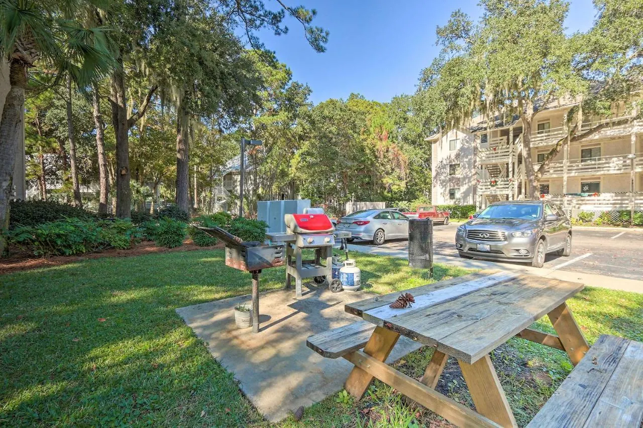 Coastal Hilton Head Getaway Less Than 2 Mi To Golfing! Apartment