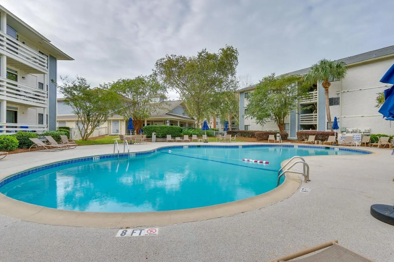 Coastal Hilton Head Getaway Less Than 2 Mi To Golfing!