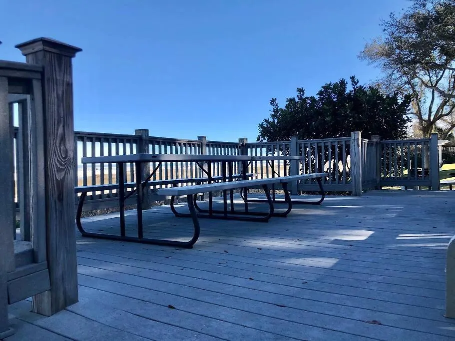 Apartment Peaceful Treetop - 2br/2ba