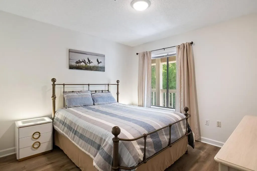 Peaceful Treetop - 2br/2ba *