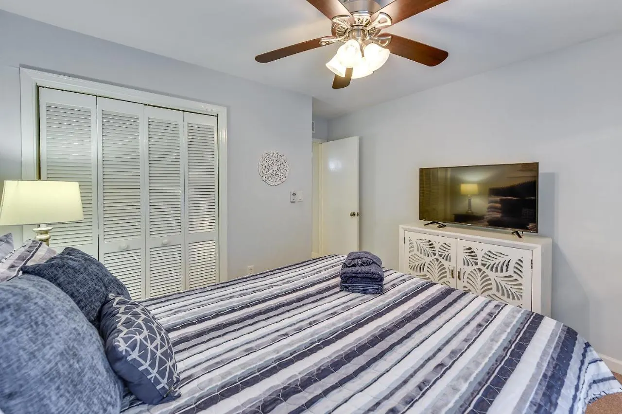 Hilton Head With Porch - Walk To And Pool! Apartmán Hilton Head Island