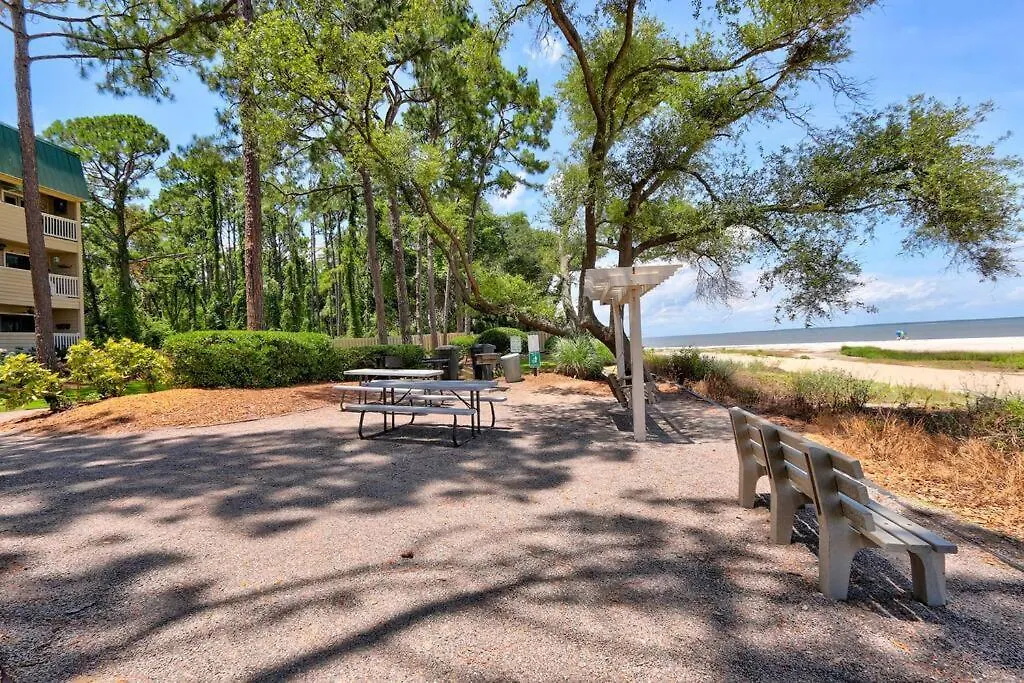 Apartment Fully Renovated! Coastal Elegance &tranquil *