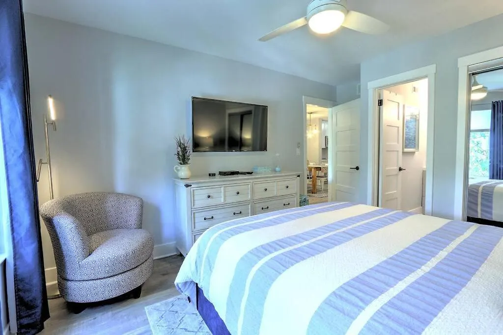 Fully Renovated! Coastal Elegance &tranquil Hilton Head Island