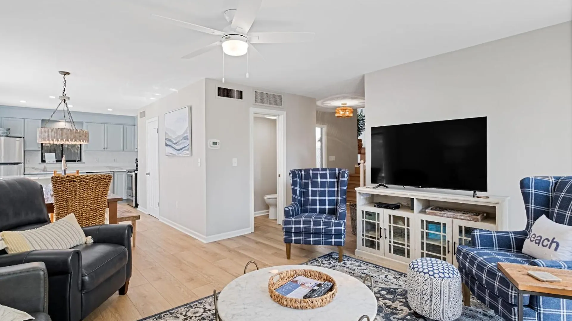 38 Hickory Cove Vila