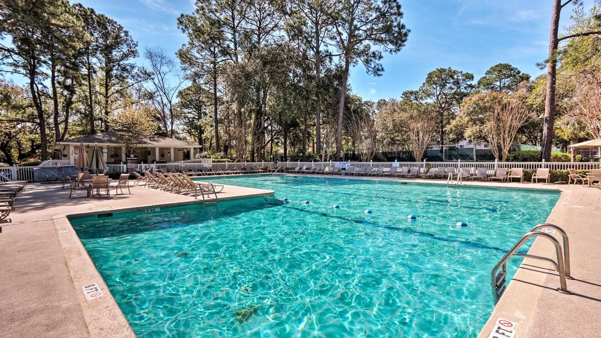 Apartment Gem, Walk To Folly Field Beach! Hilton Head Island