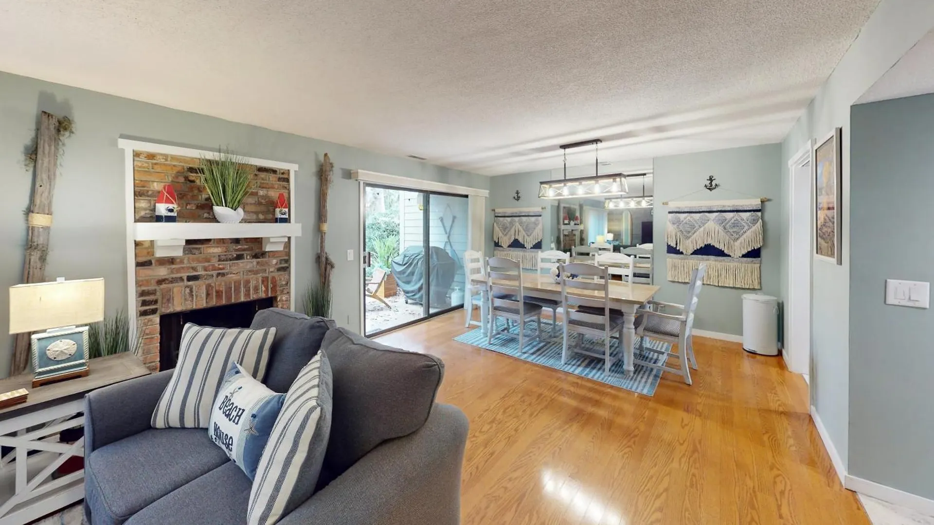 Apartment Sailmaster Common 18