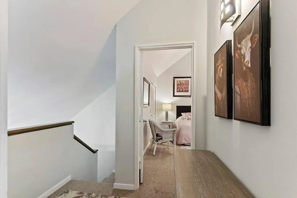 Updated Luxury Pd Villa: Golf View, Steps To Pool/beach/pickleball! Apartament