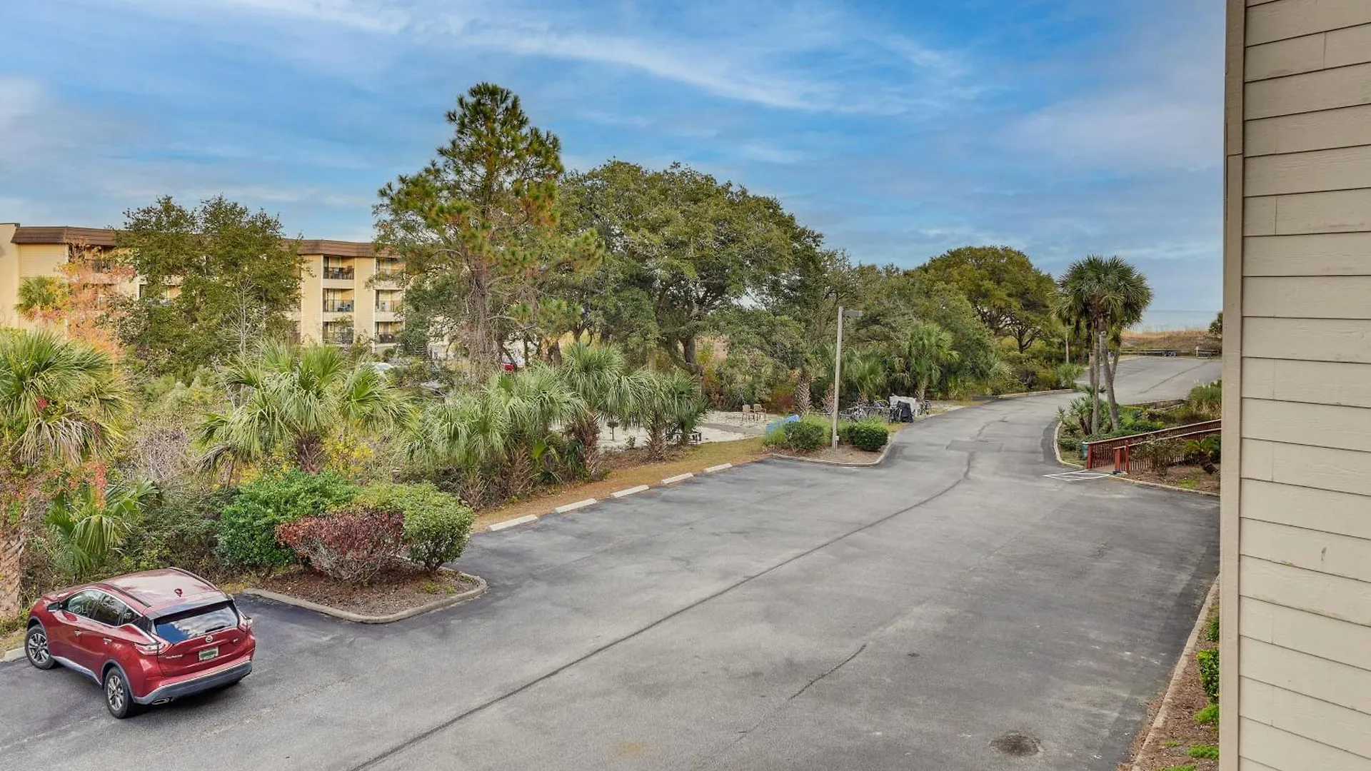 Apartment With Ocean-view Balcony! Hilton Head Island