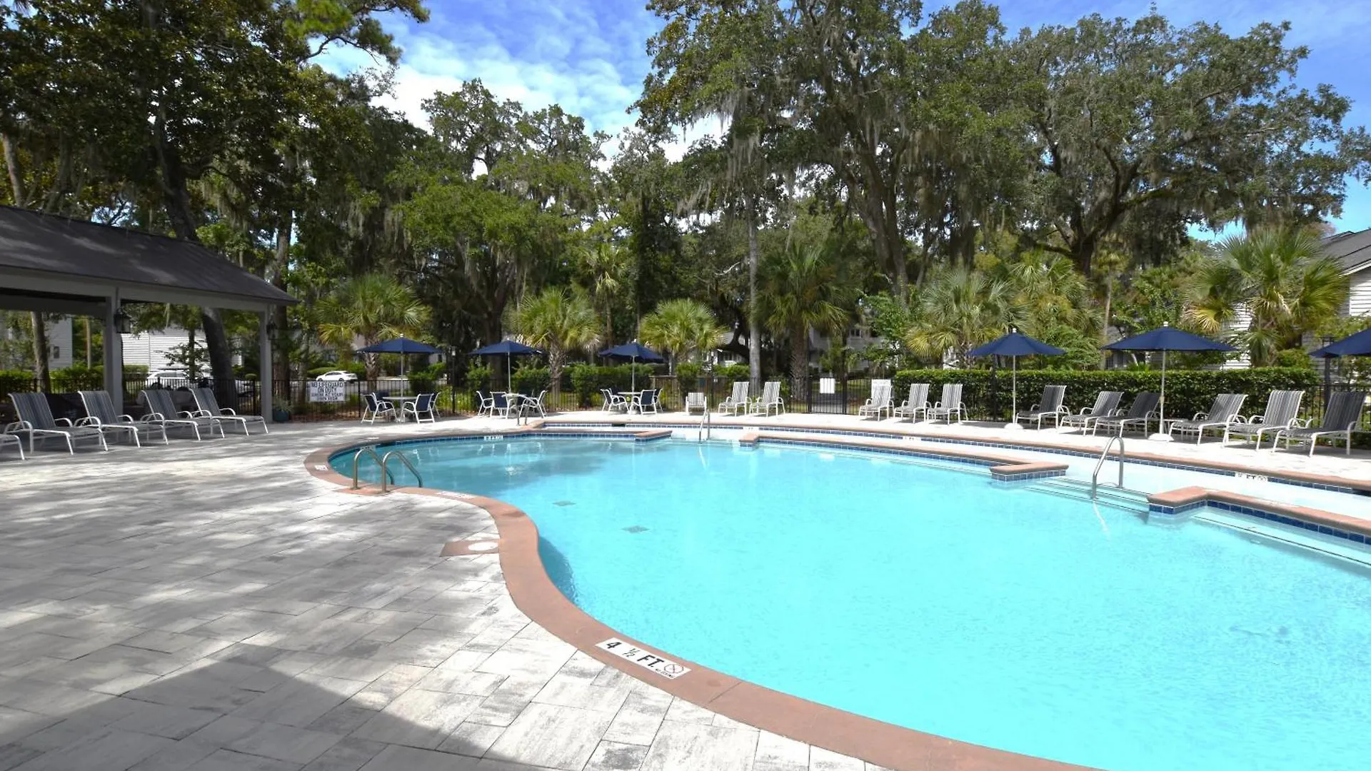 Villa 2 Bedrooms At Brigantine Quarters Num232 Hilton Head Island