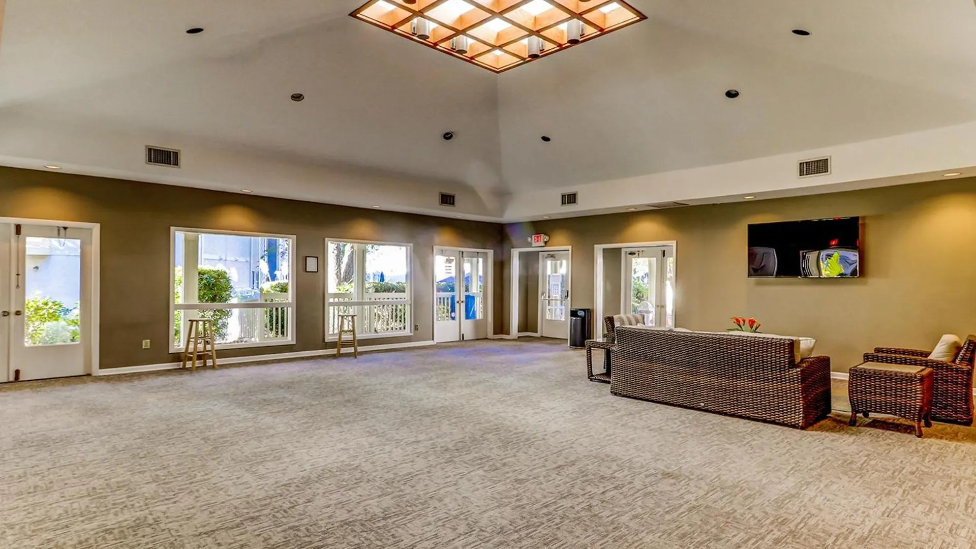 Fiddlers Cove 20f Apartment *