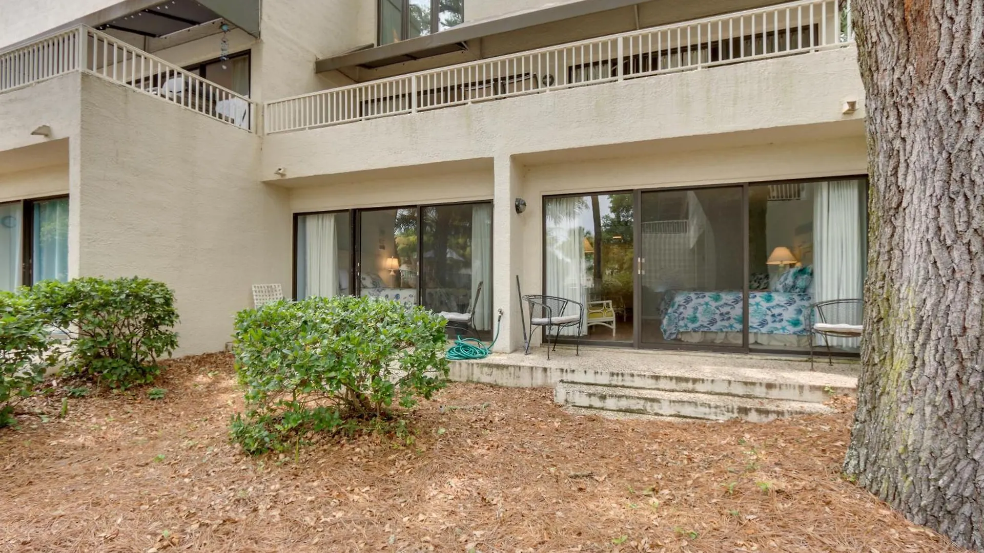 With Pool And Access!