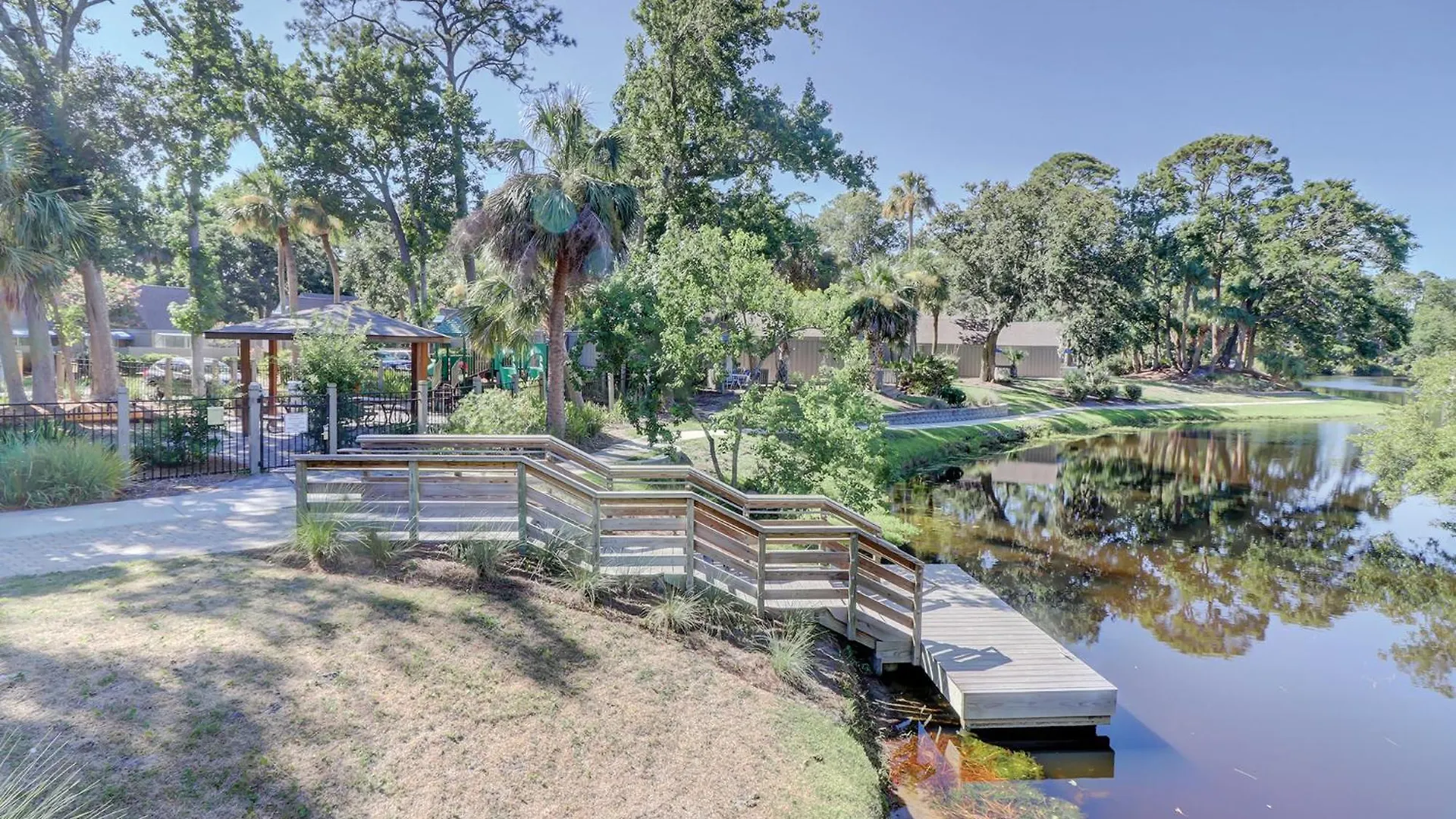 Villa Queens Grant 570