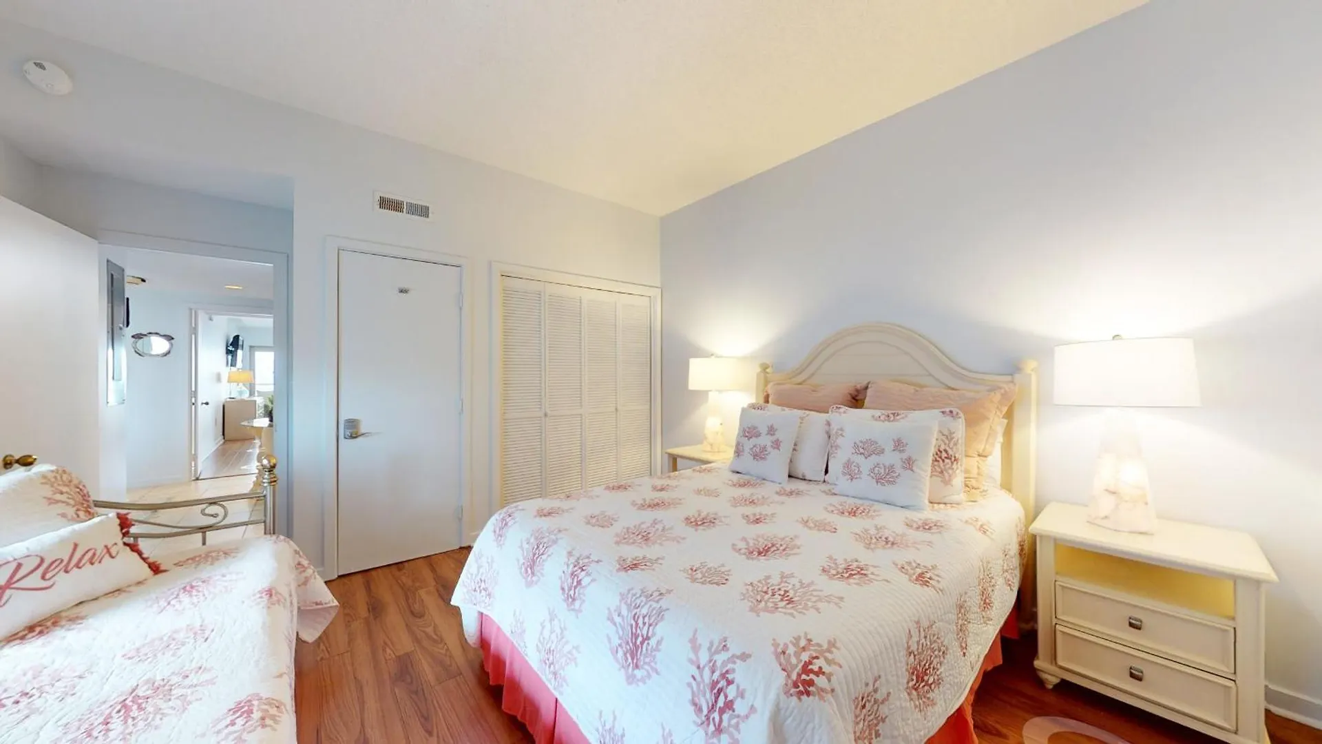 428 Captains Walk Villa *