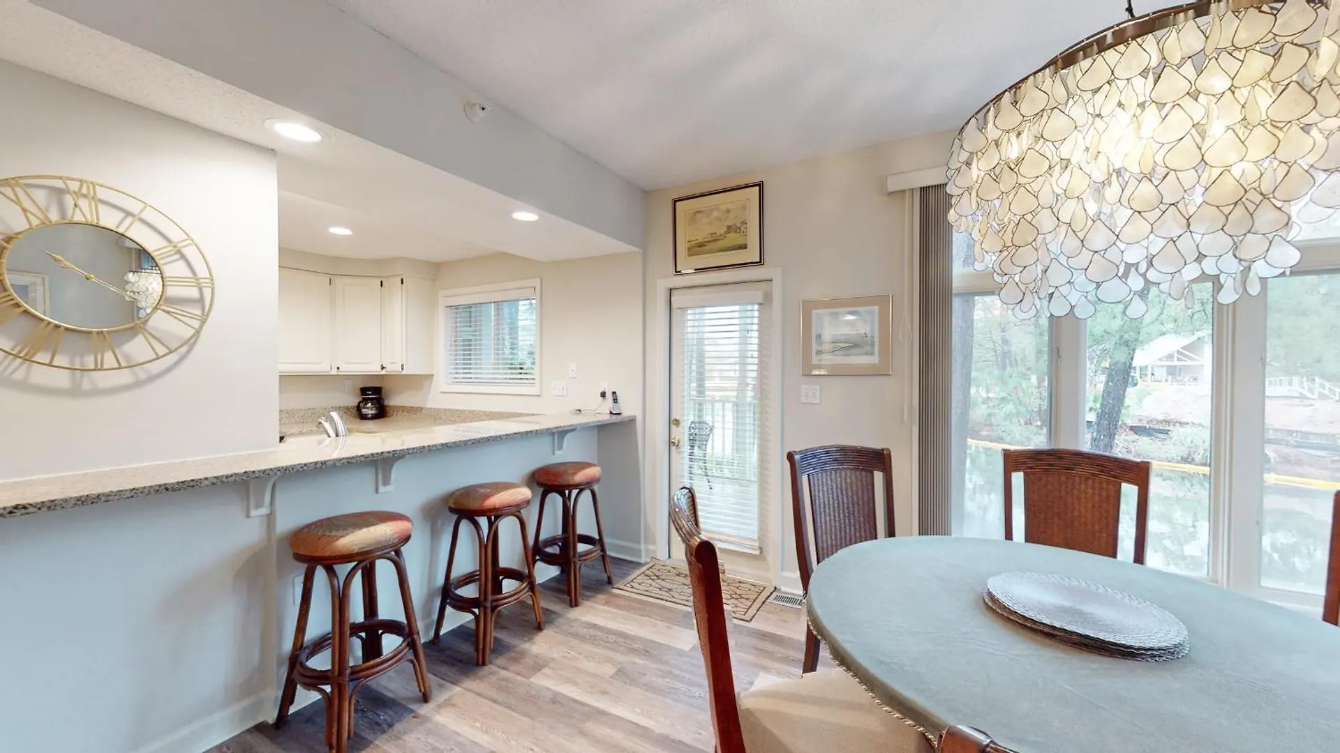 Vila 7655 Huntington