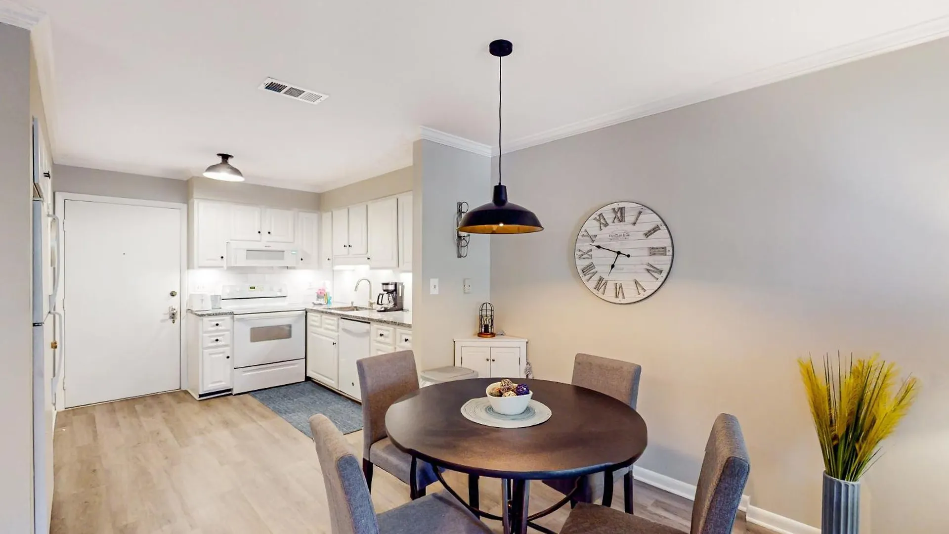 Apartment Fiddlers Cove 20f *