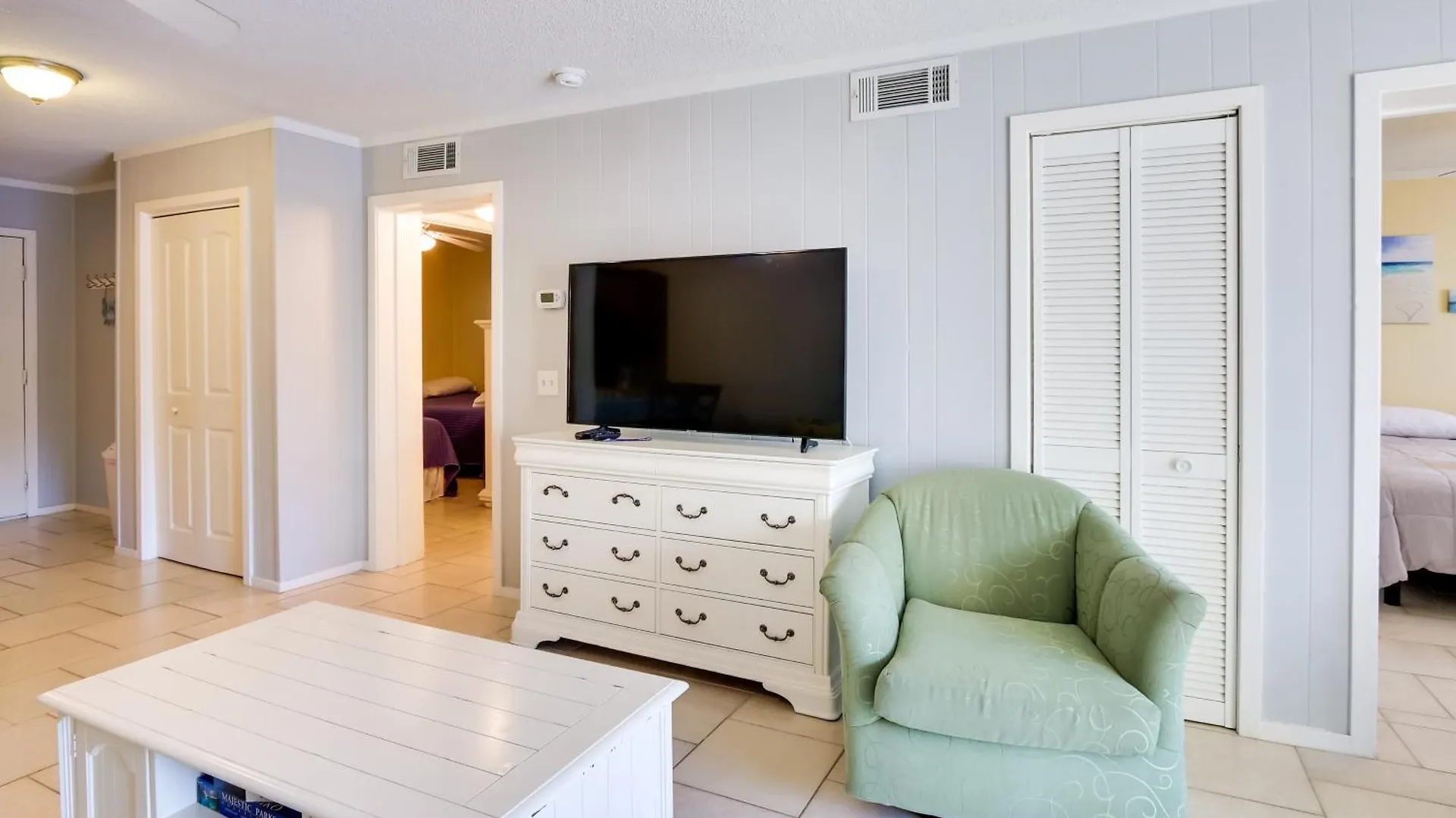 Apartment Bright And Beachy Getaway On Hilton Head Island! *