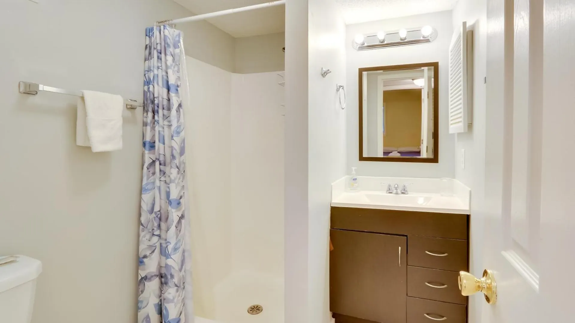 Bright And Beachy Getaway On Hilton Head Island! Hilton Head Island