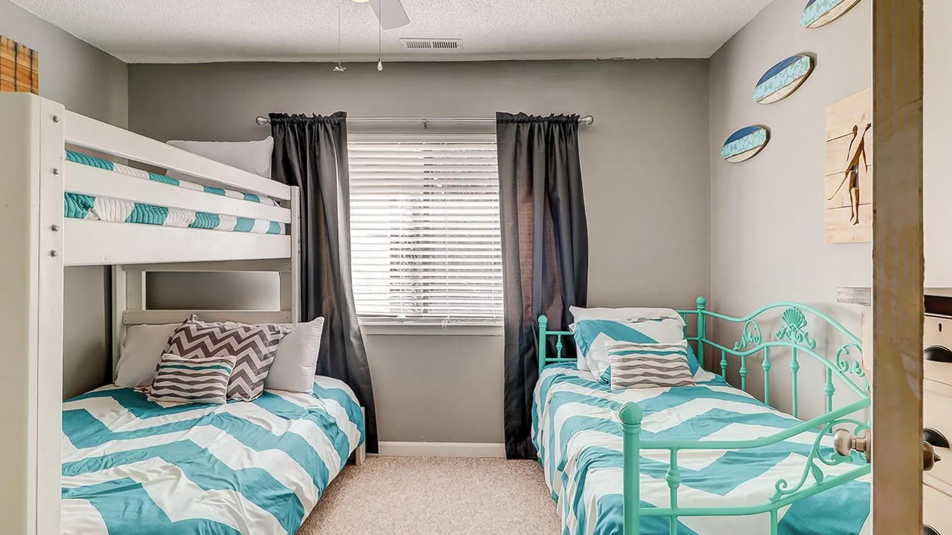 Apartment Stones Throw 43