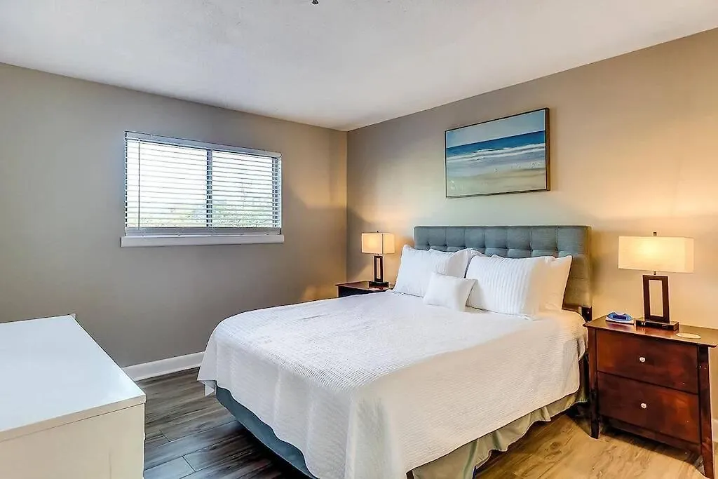 Daze-2 Bedroom, Short Walk To The Apartment