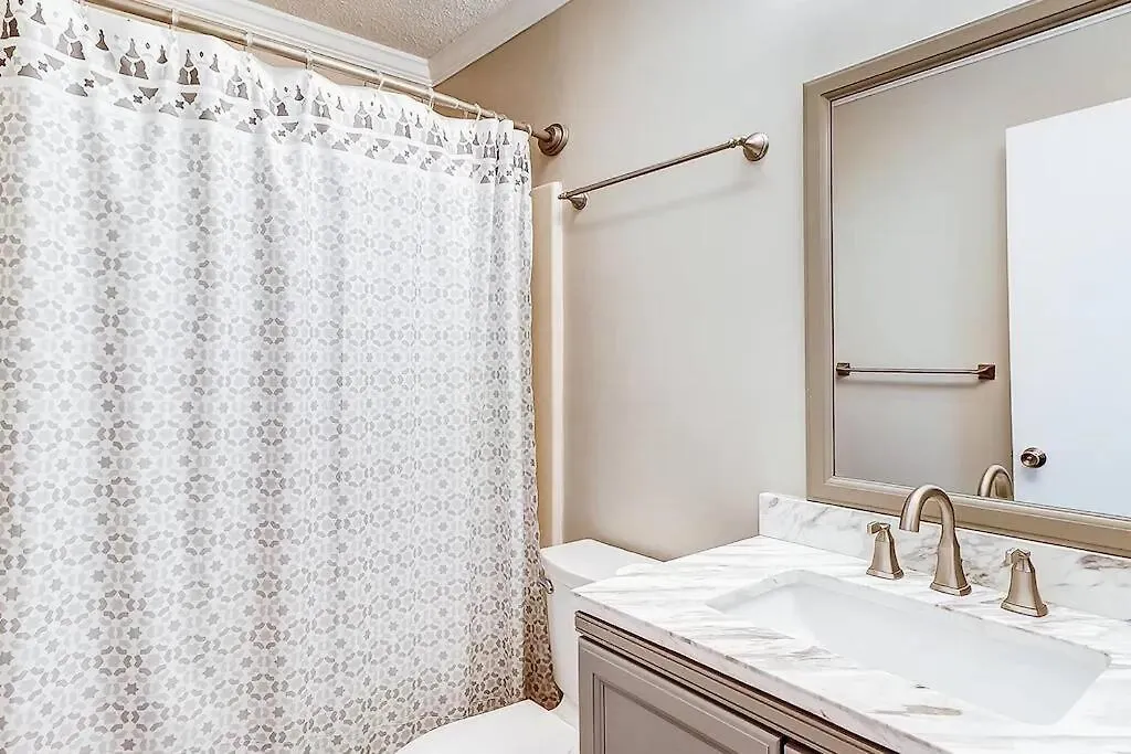 Daze-2 Bedroom, Short Walk To The