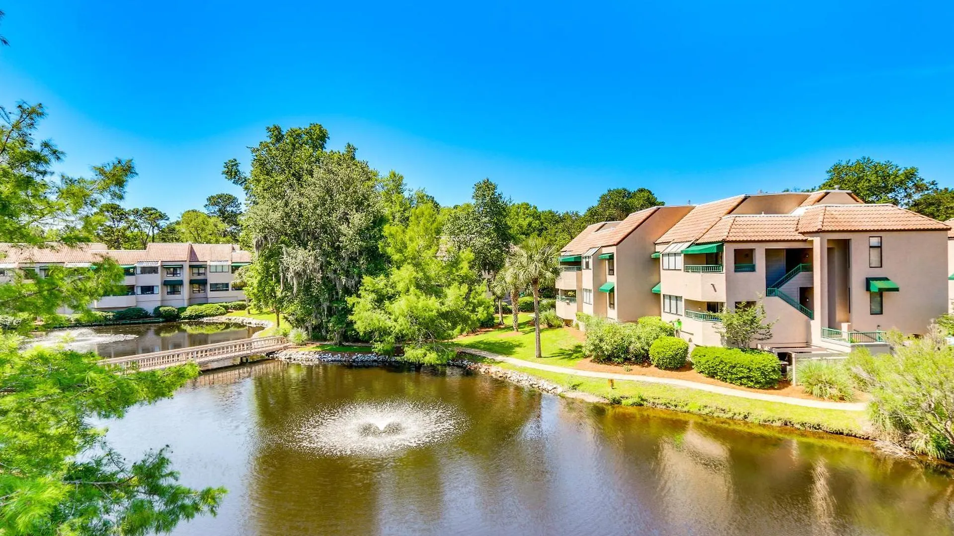 2 Mi To Dog-friendly Hilton Head Condo!