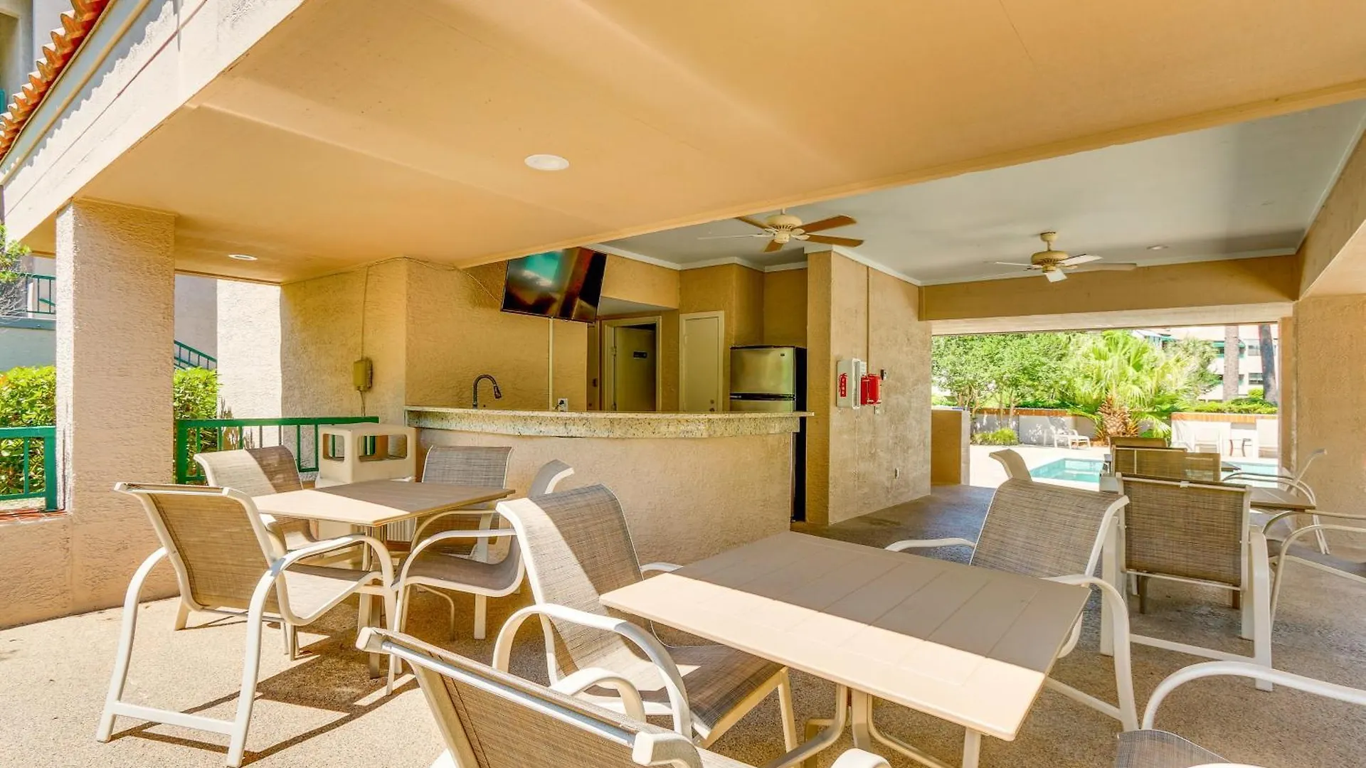 2 Mi To Dog-friendly Hilton Head Condo! Apartment *