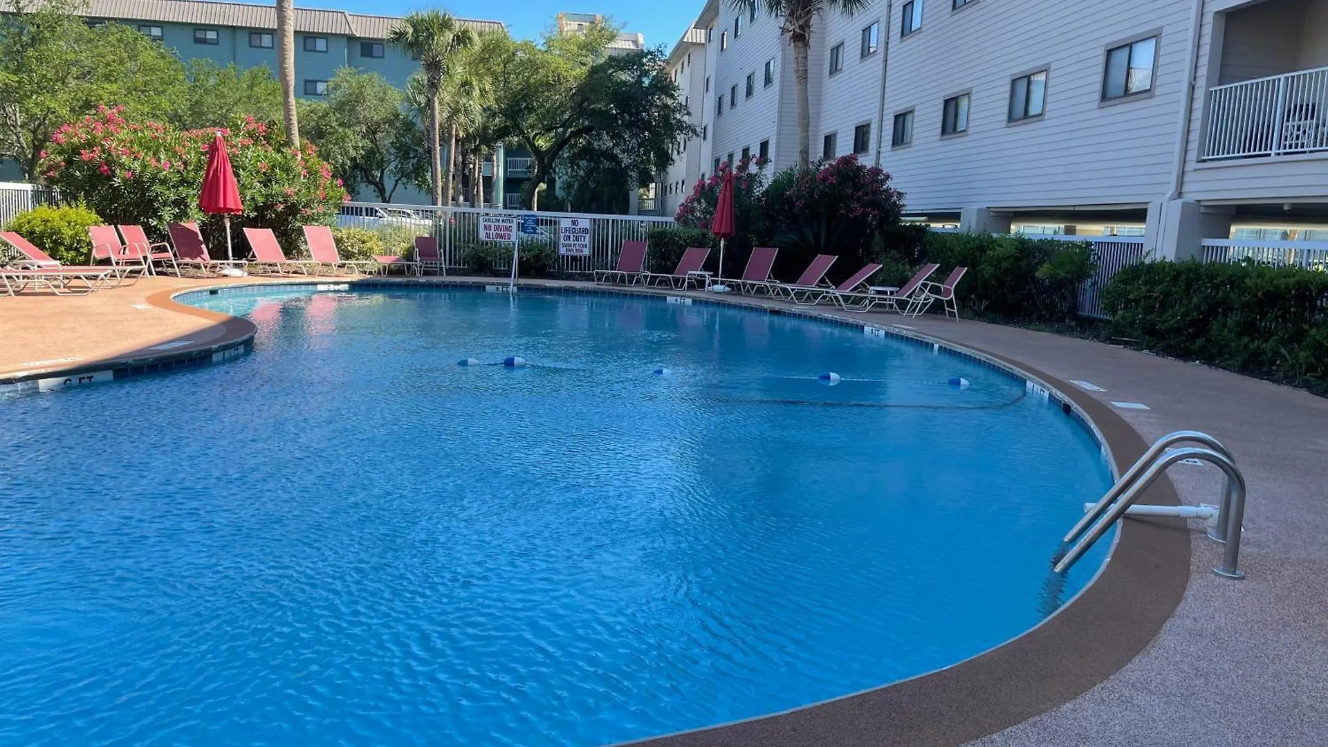 Apartment Daze-2 Bedroom, Short Walk To The