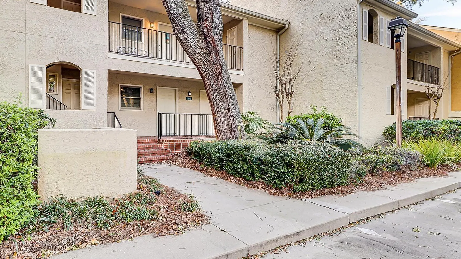 Devonshire 109 Apartment *