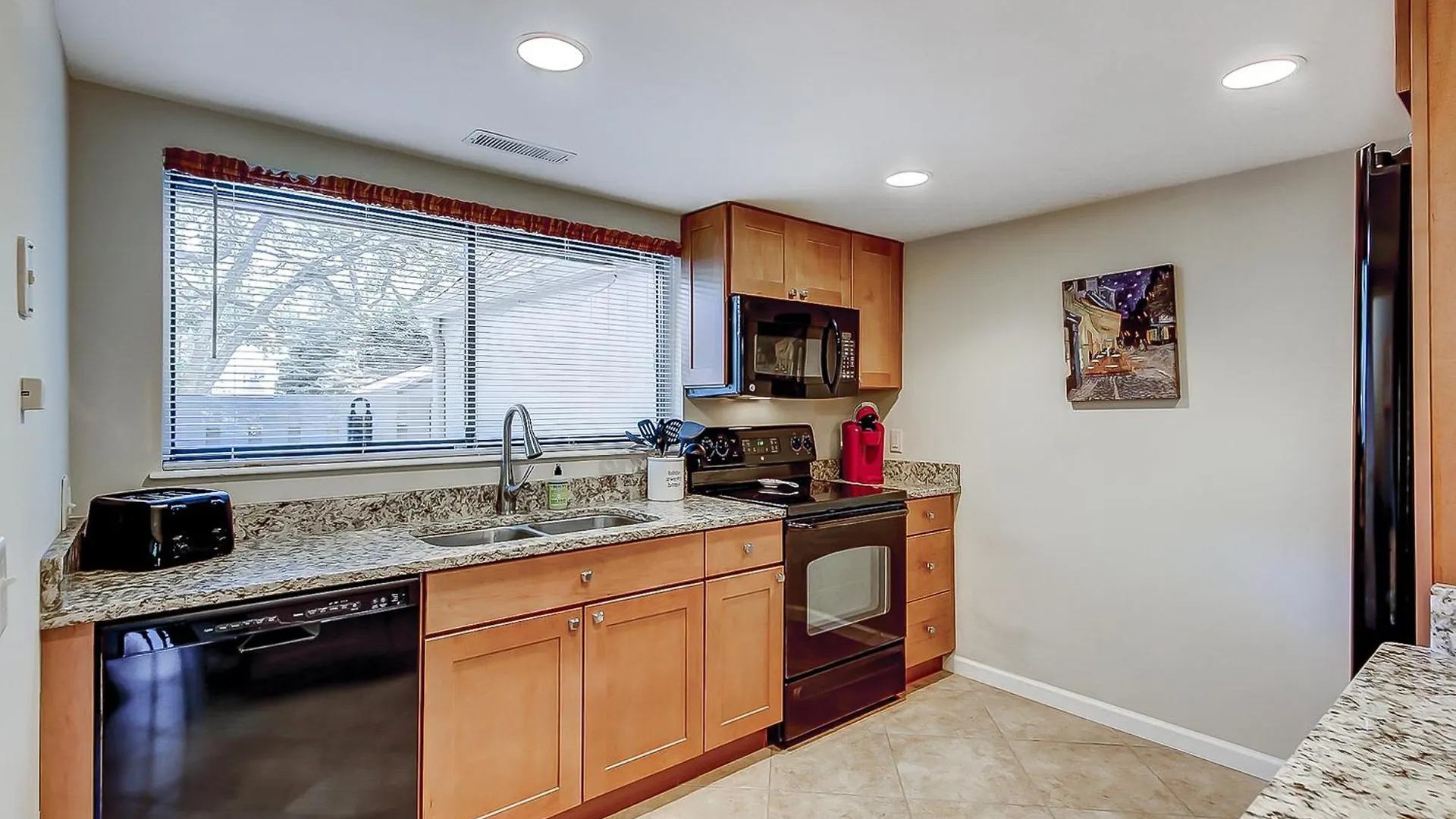 Stones Throw هيلتون رئيس جزيرة