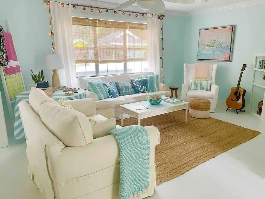 Сasa de vacaciones Charming 3br 2 Bath With Hot Tub!